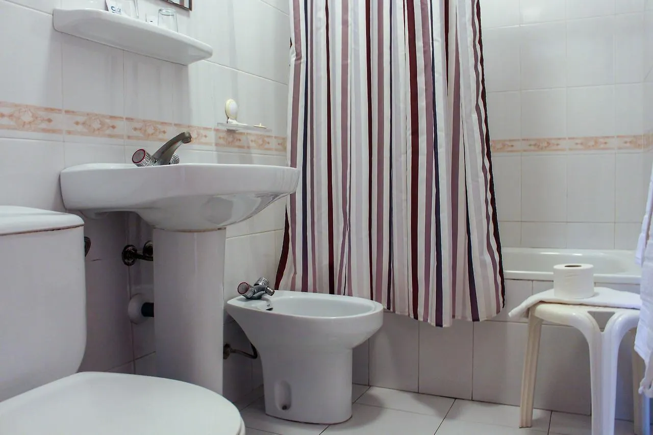 Гостевой дом Hostal Esperanza Бенахарафе